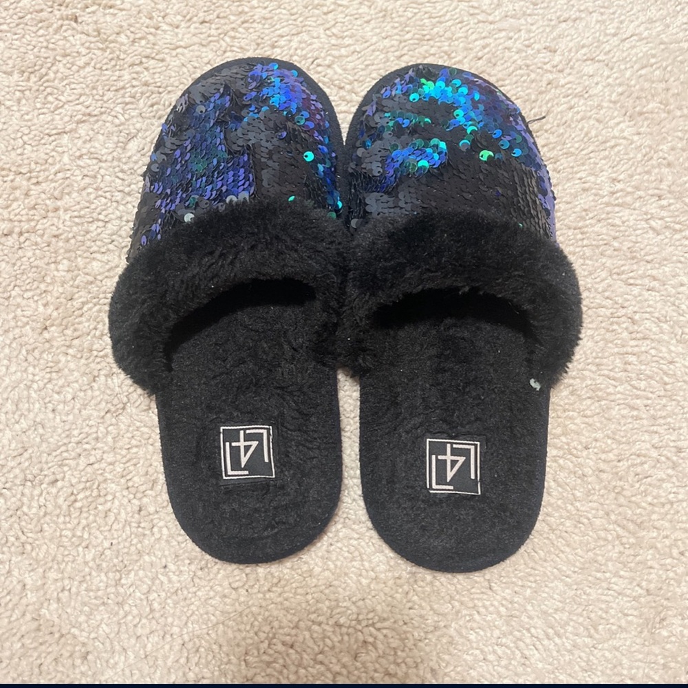 Sequence slippers